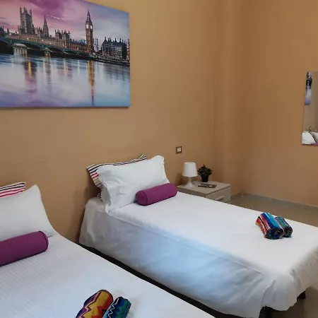 Bnbook-skyliner Train Station Con Due Da Letto דירה רו